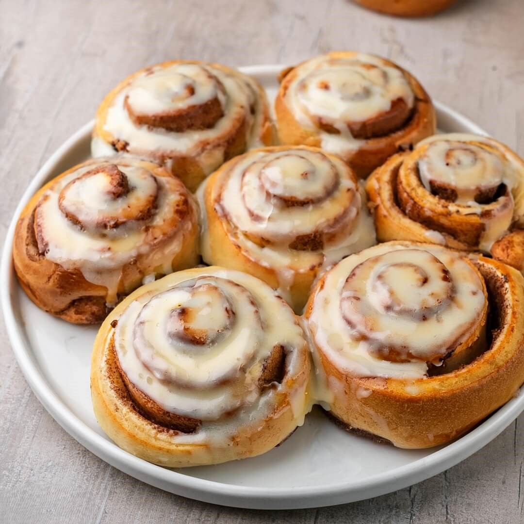 Sourdough Cinnamon Rolls